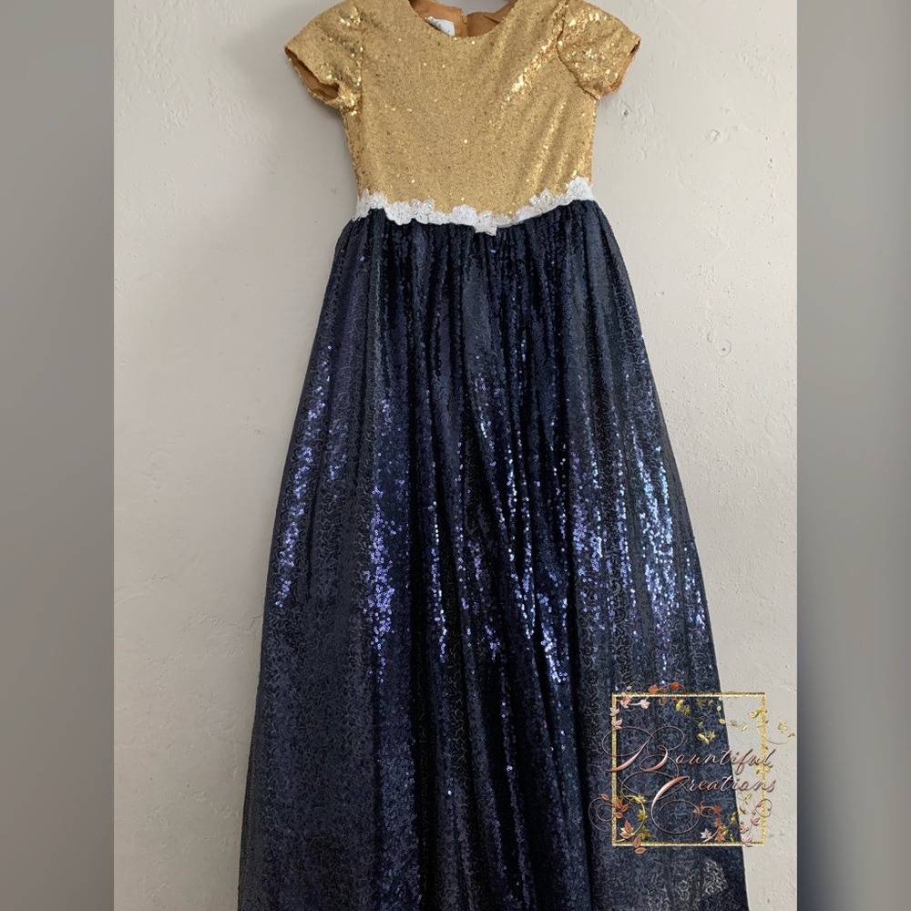 Little Girls Wedding and Party Dress - Picture 4 of 8